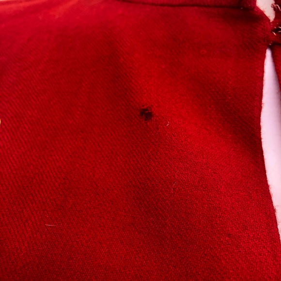 H/P❤️VINTAGE Red Hand Embroidered Boho Cape Wrap! - Picture 6 of 8